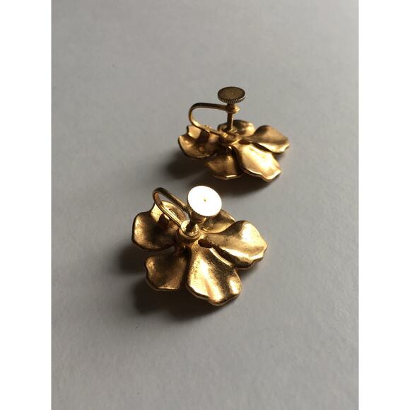Rhinestone and Gold Floral Screw Back Earrings - Picture 4 of 5